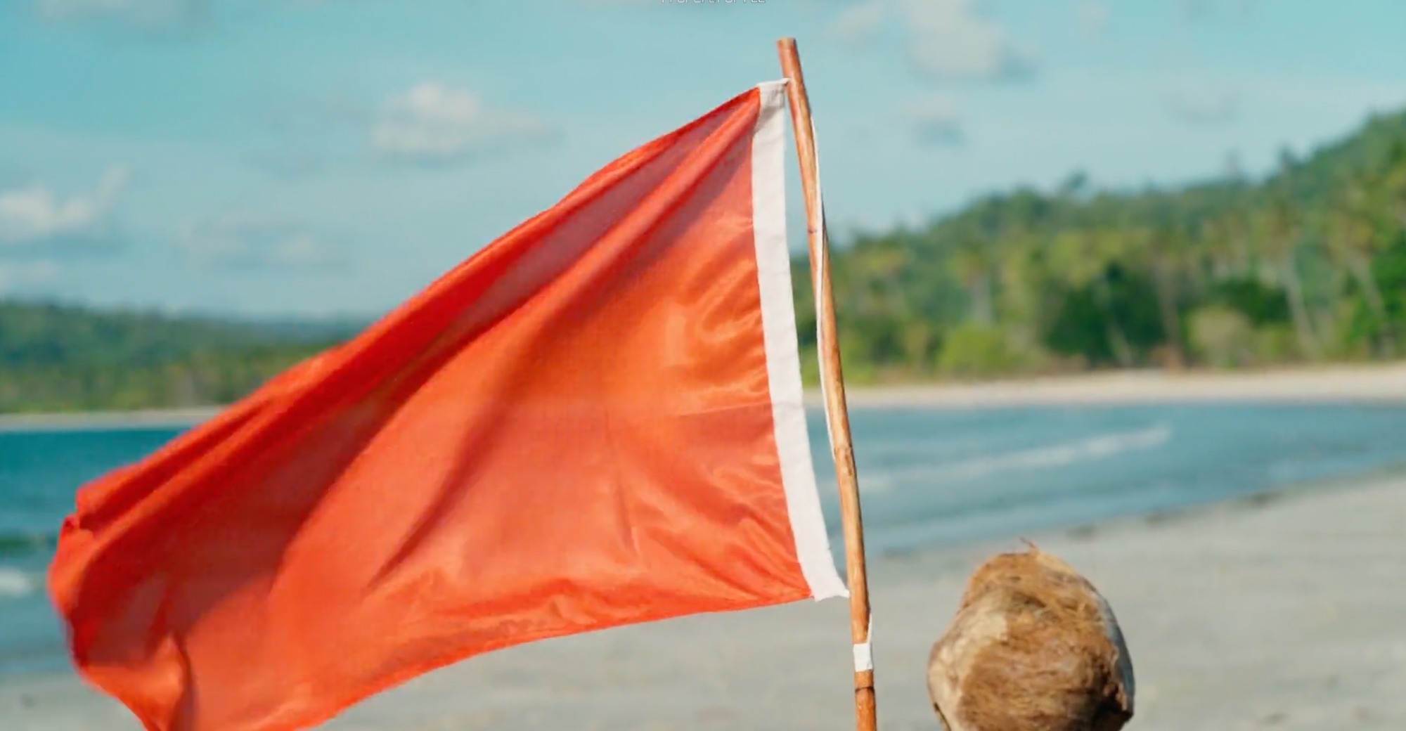 Spraakmakend koppel gooit handdoek in de ring in Gestrand op Honeymoon Island RTL Boulevard